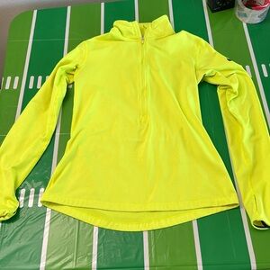 Nike pro dry fit quarter zip sz medium!